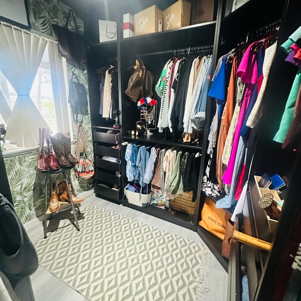 Stylish Black Closet Organizer